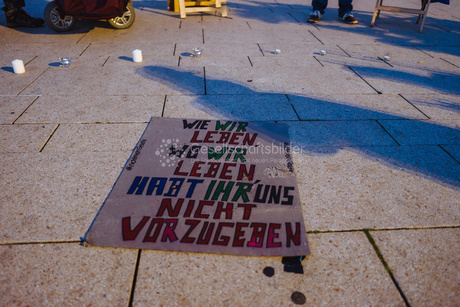 24 hours vigil in Hamburg