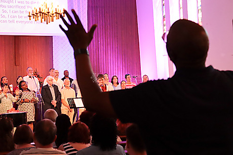 Music production and gospel – Mico Wuppermann in the studio